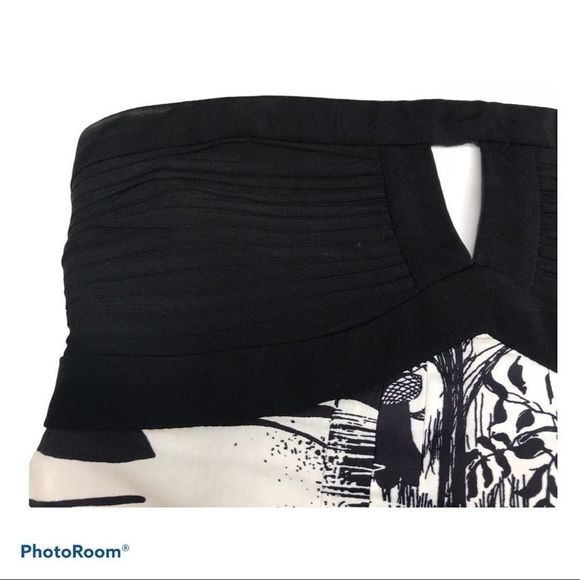 BCBG MaxAzria Strapless Island Tropical Dress 2 - Picture 2 of 8